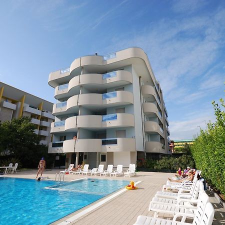 Residence Eurostar Bibione Bagian luar foto