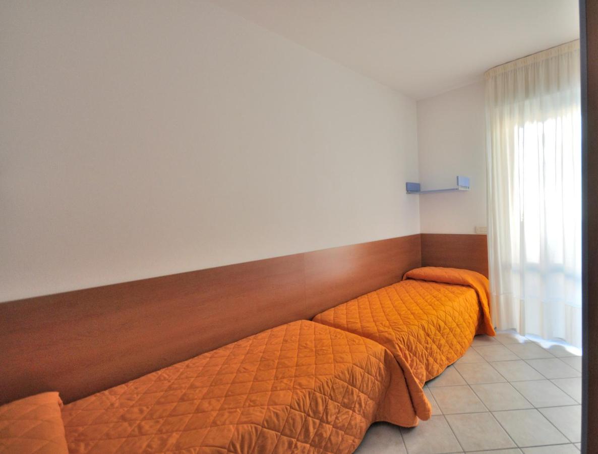Residence Eurostar Bibione Bagian luar foto