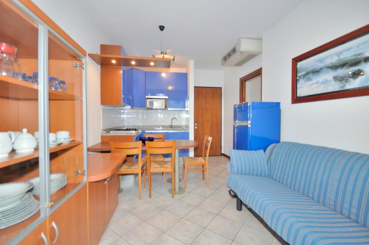 Residence Eurostar Bibione Bagian luar foto